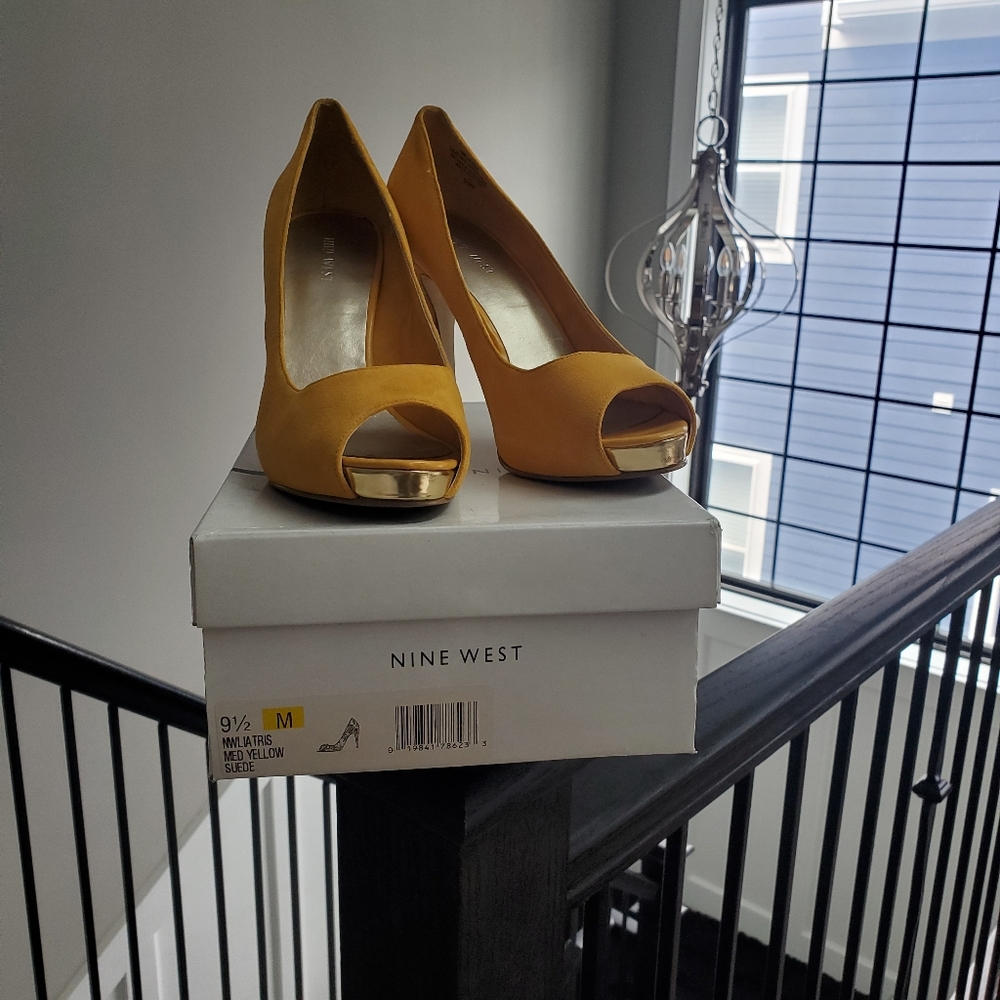 Pumps / Heels